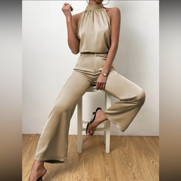 Luxe halter top and pants set - Picture 4 of 15